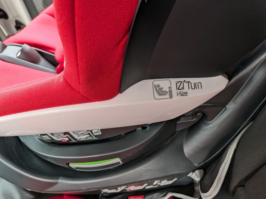 Cadeira auto BeSafe Izi Turn B i Size rotativa ISOFIX  c/ Redutores