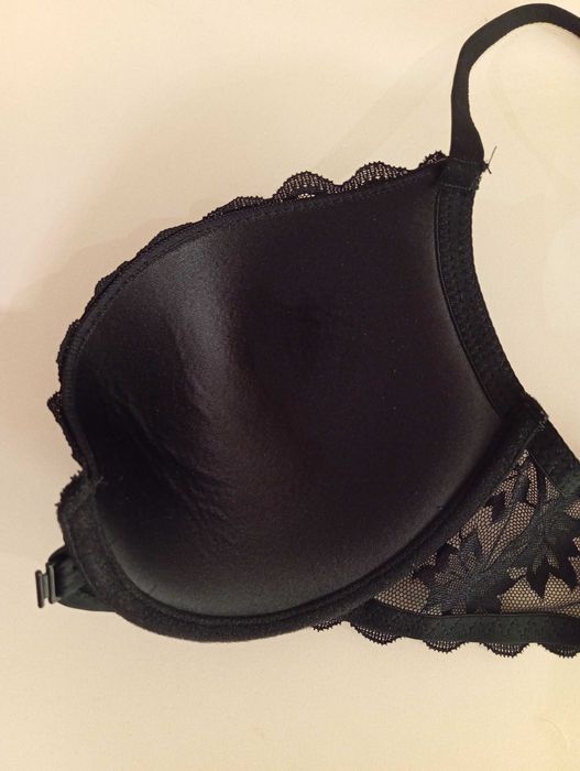 Бюстгальтер черный c застежкой спереди новый