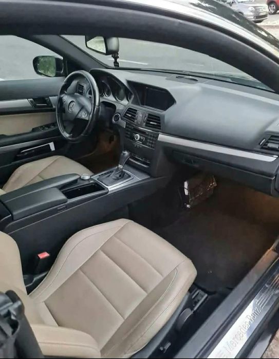 Mercedes-Benz E350CDI BlueEfficiency