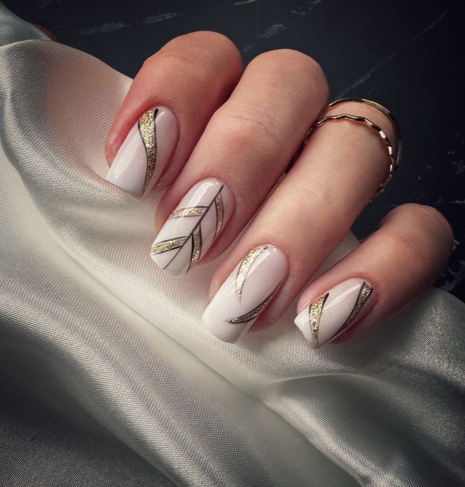 Manicure hybrydowy , pedicure , przedłużanie paznokci