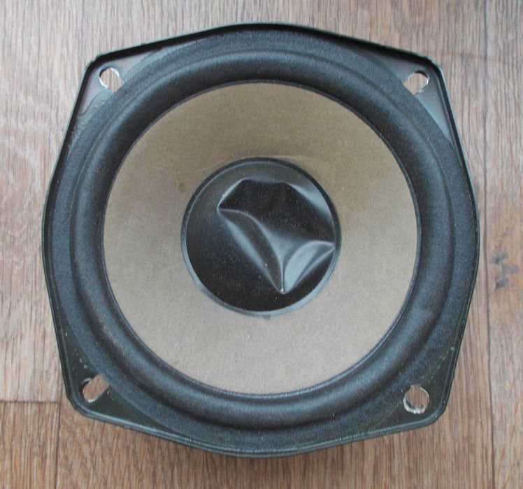 Динамик 20 Вт 6 Ом