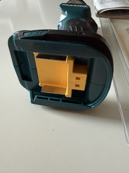 Ліхтар Makita оригінал DML 802