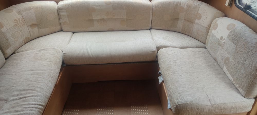 Przyczepa kempingowa 4osoby CARAVELAIR 2009 rok