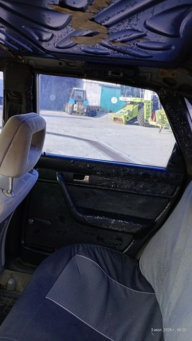 Audi 100 1992 VIN WAUZZZ4AZNN108334 фото оголошення 15 з 16