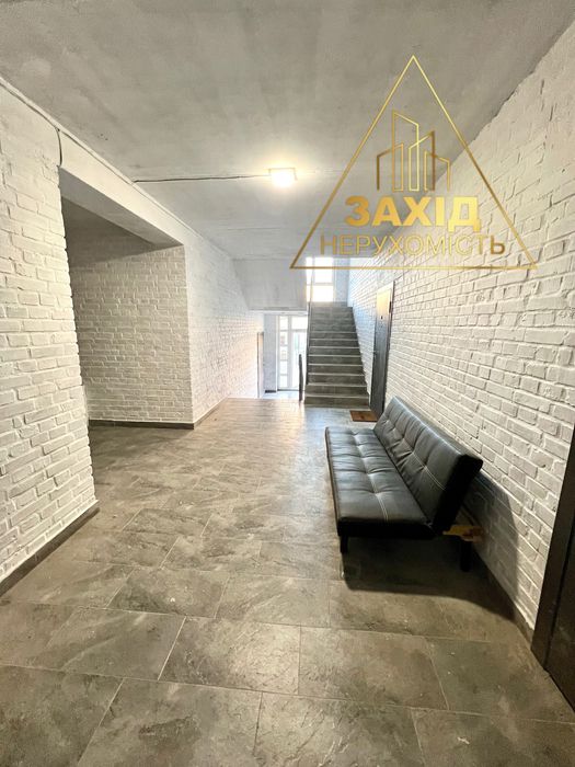 Однокімнатна Новобудова р-н ТРЦ «Імідж», є розетка для зарядки на електромобіль і бомбосховище