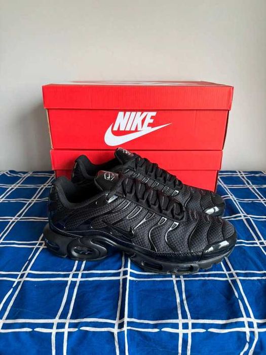 Buty sportowe Nike_Air _Max_TN_Plus_Black_Gum Rozmiar.37,5