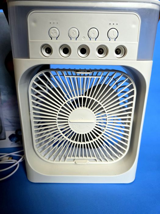 Настільний зволожувач повітря з вентилятором