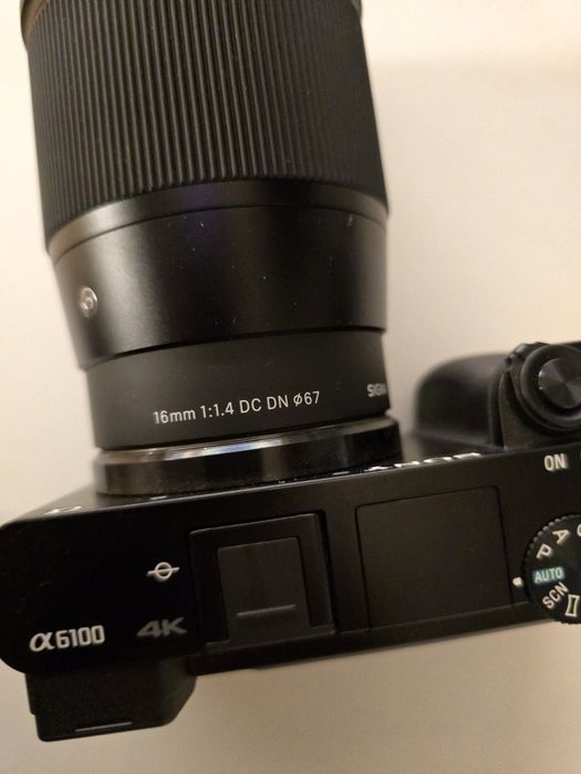 Conjunto Sony a6100 + 3 lentes + Tripé profissional + Mochila