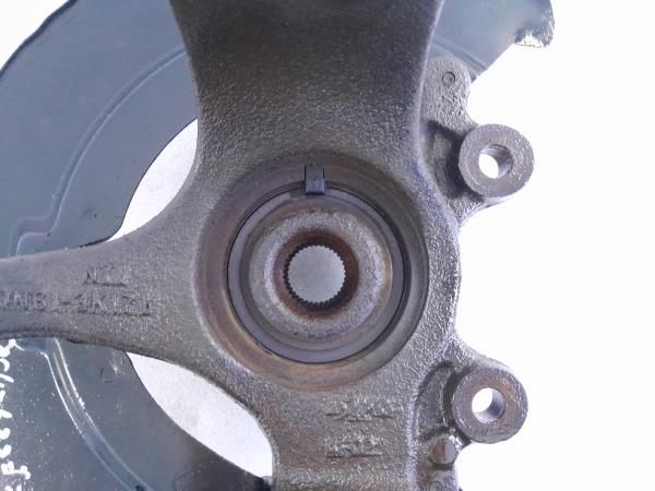 Manga de eixo frente esquerda MAZDA 3 (BK)