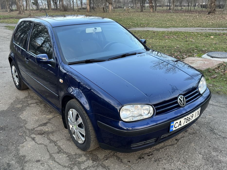Продам Volkswagen Golf 4 1.4mpi