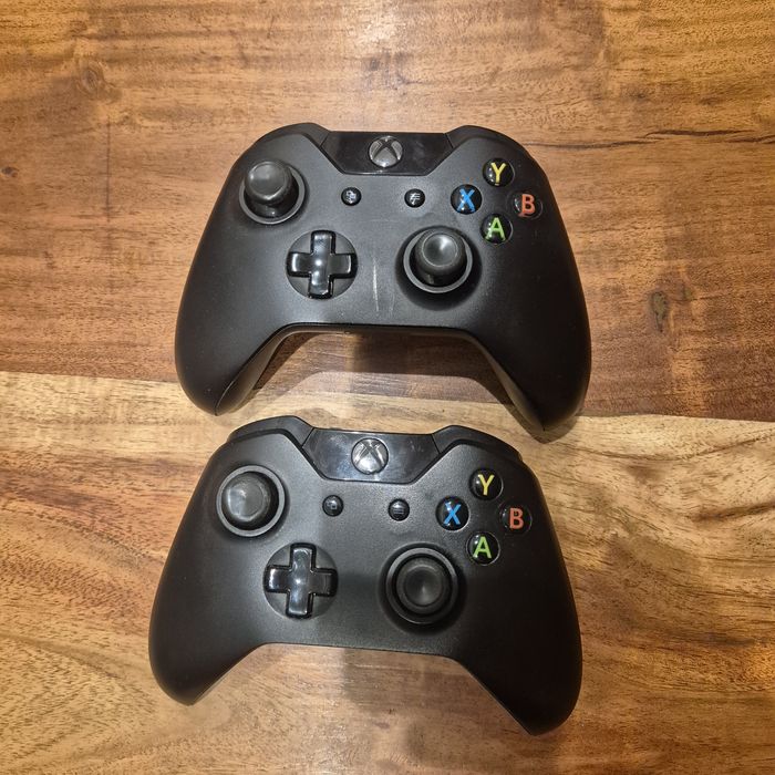 Pad xbox one 2 sztuki