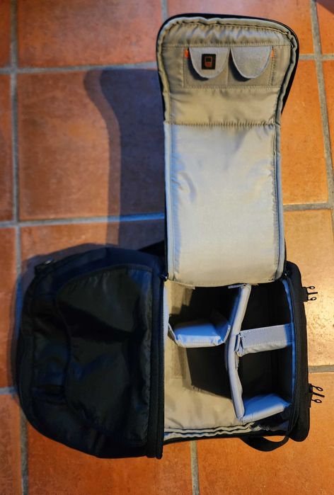 Mochila para Fotografia, marca Lowepro, em excelente estado