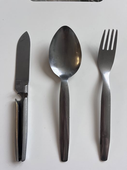 Niezbędnik wojskowy WP trzyczęściowy