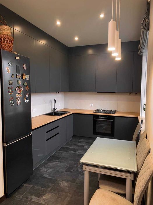 Продается 2-х ком квартира на 97 квартале проспект Университетский