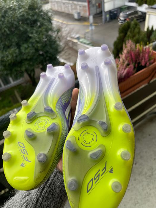 Adidas F50 42,5 sem cordões