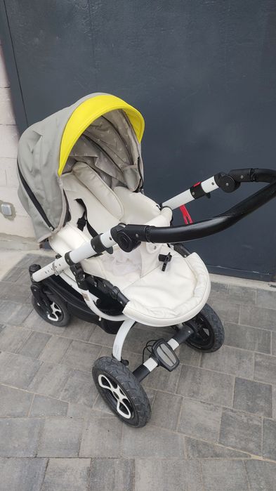 Віддам безкоштовно коляску 2 в 1