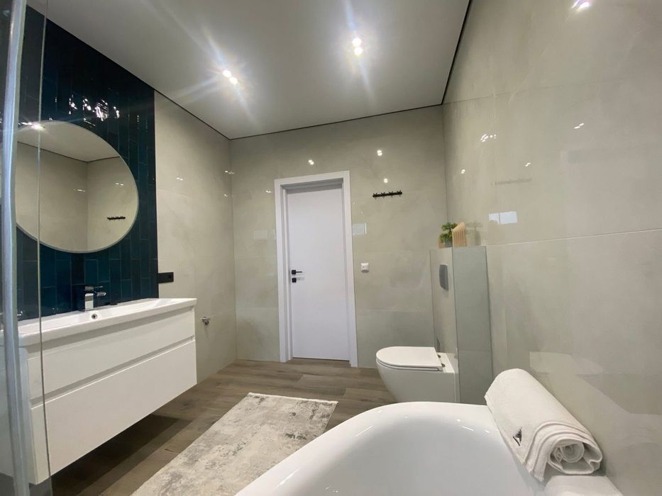 Продаж сучасного будинку в еко локації