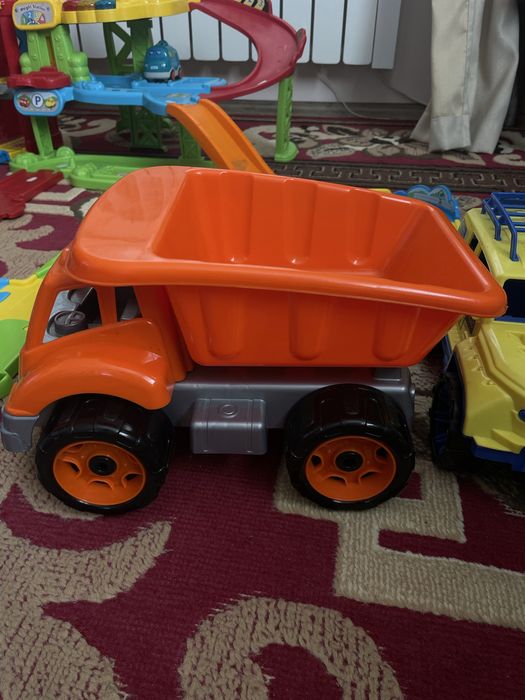 Машинка самоскид