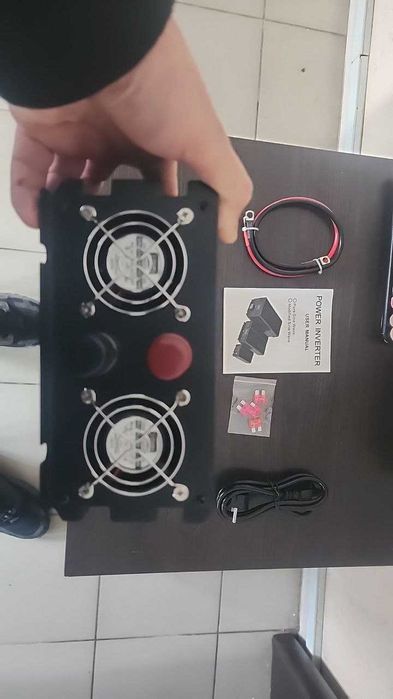 Інвертор 3000 w-6000 вт 12в 220V перетворювач Чистий синус із зарядкою