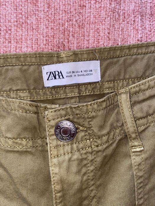 Штани Zara оливкового кольору (дивіться фото)