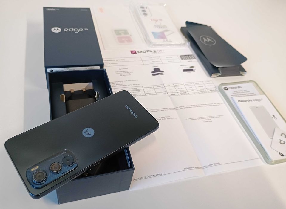 Motorola Edge 30 5G | 8/256GB Meteor Grey | Gwaran 144Hz | Bateria 87%