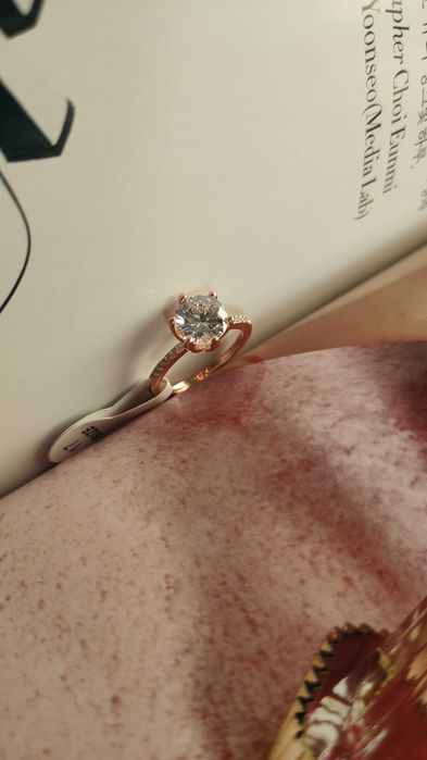 Жіноча каблучка, кільце, біжутерія