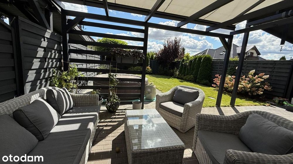 Zadbany i oszczędny dom, skrajny szereg. Fotowoltaika, klimatyzacja.