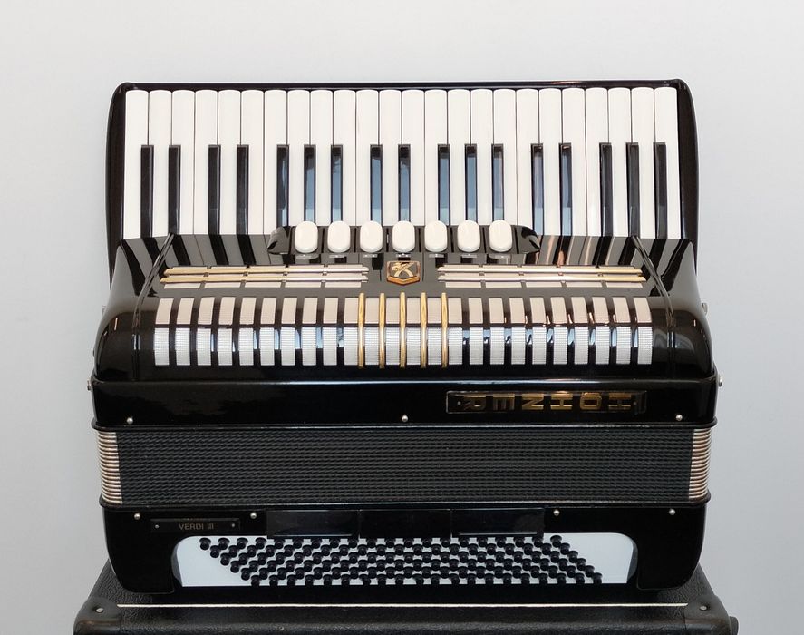 Akordeon Hohner Verdi III - piękny stan !