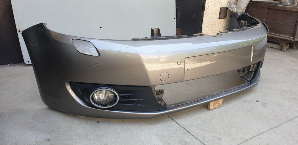 Бампер передний VW Golf Plus 2009-13 г.в