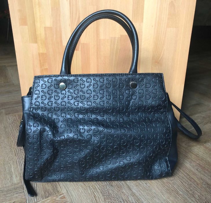 Czarna torba torebka shopper z wytłoczonym logo stan BDB