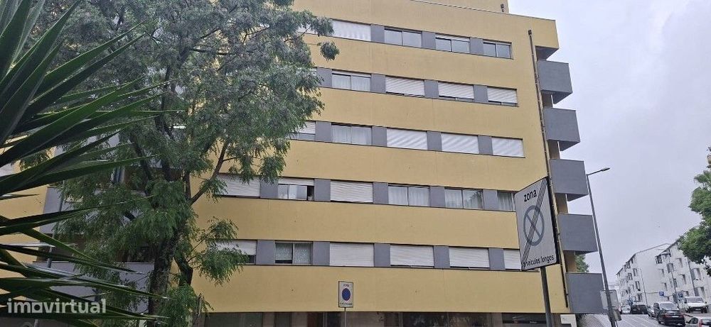 Apartamento T1+1 - Braga