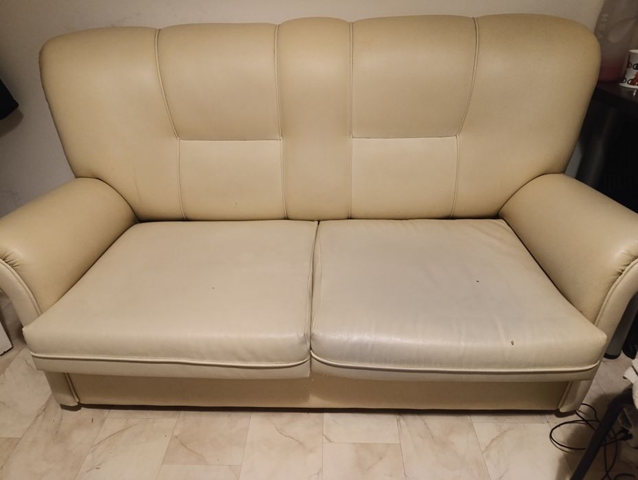 Sofá cama pele creme