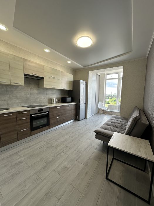 Здам квартру в ЖК Щасливий 1, центр, Дафі