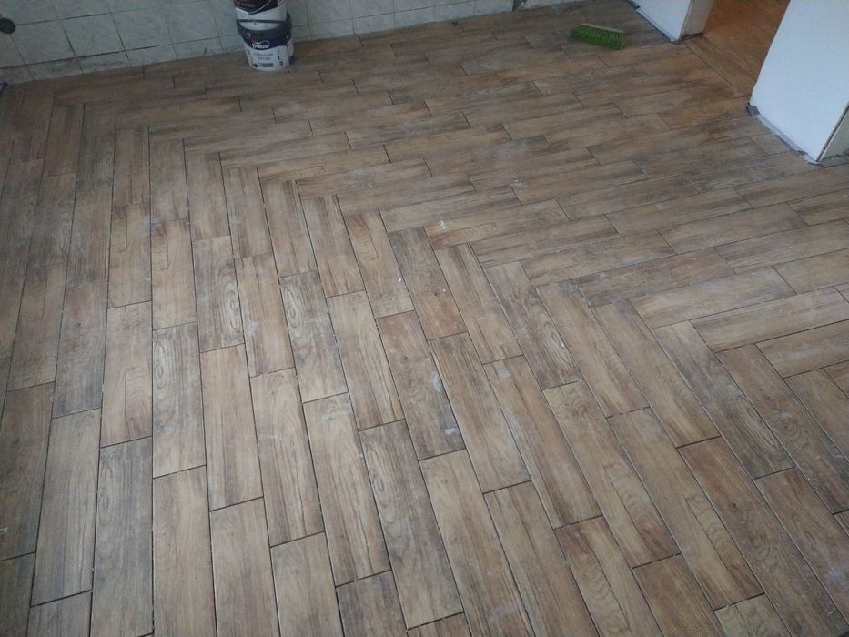 układanie gresu,paneli,malowanie,szpachlowanie, skręcanie mebli