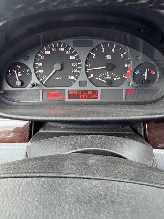 Sprzedam BMW 320i 170KM Zadbana!