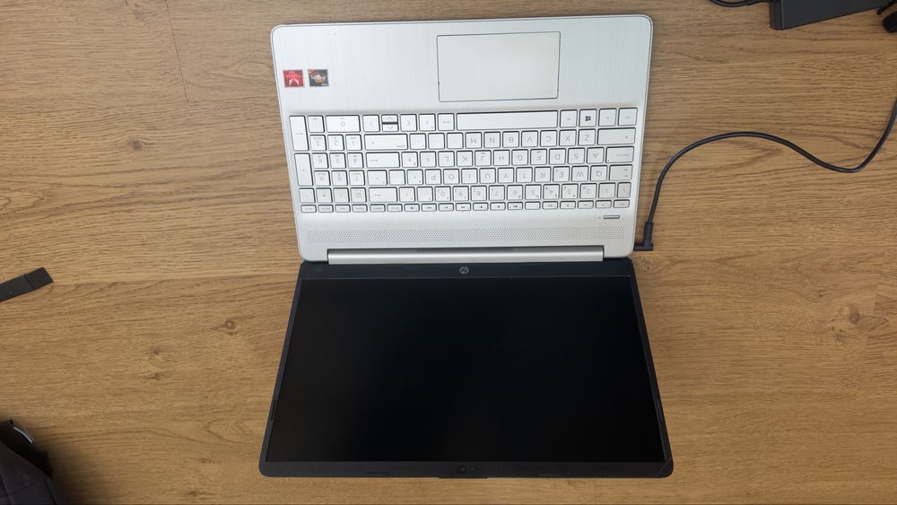 HP 15s Ryzen 7 | 16GB RAM | SSD 512GB