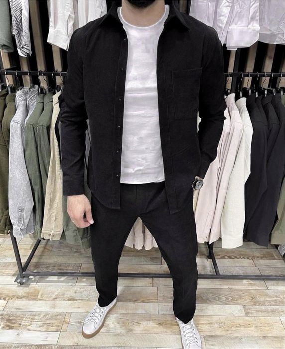 Чоловічий чорний костюм мікровельвет хххл