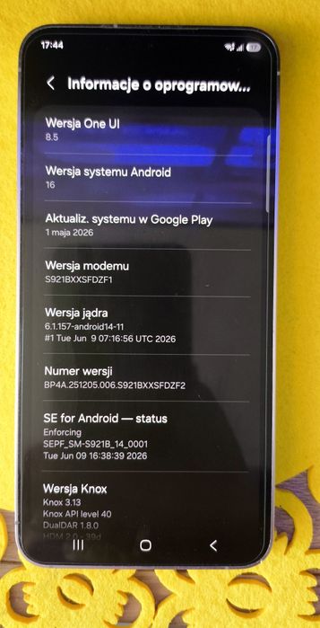 Samsung s24 biały