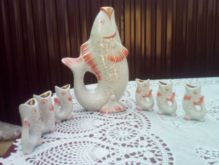 Статуетки в асортименті