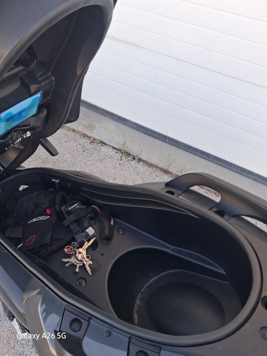 Yamaha x-max 400