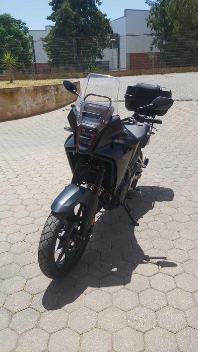 Honda NX500 de março 2025 só com 2.000 Km