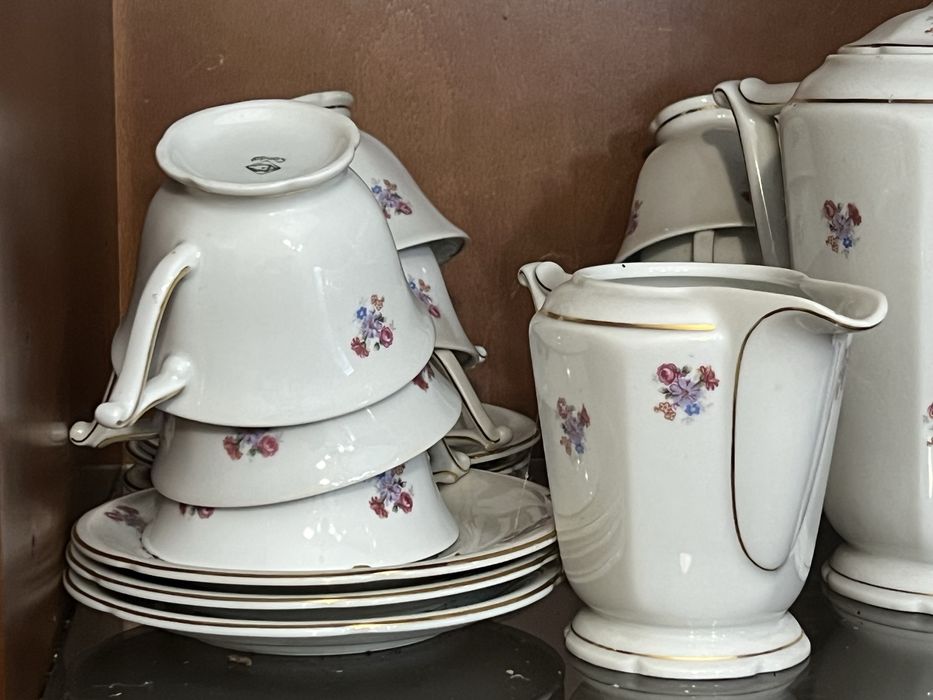 Conjunto de chá antigo em porcelana