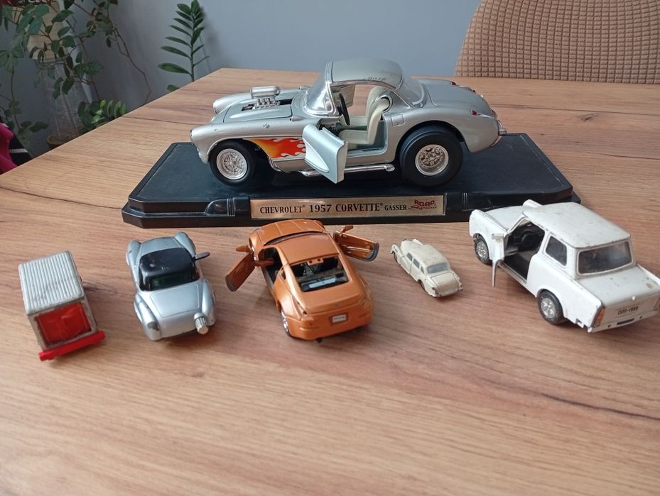 Miniatury aut sprzedam