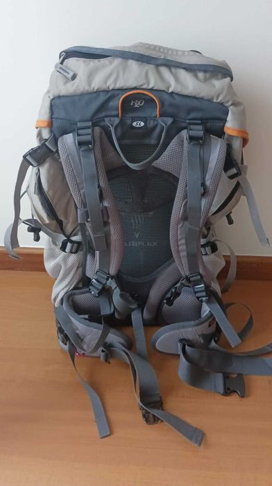 Vendo Mochila Deuter Futura Pro SL34 Laranja e Cinzenta