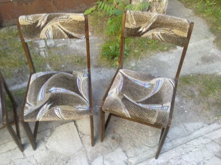 Krzesła komplet 4 szt do stołu z PRL