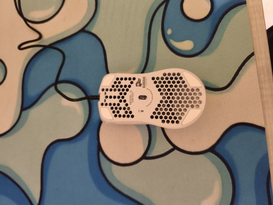 Myszka Glorious Model O glossy white sensor optyczny