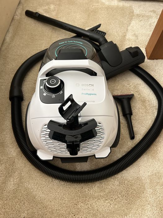 Vendo aspiirador BOSCH SEMINOVO