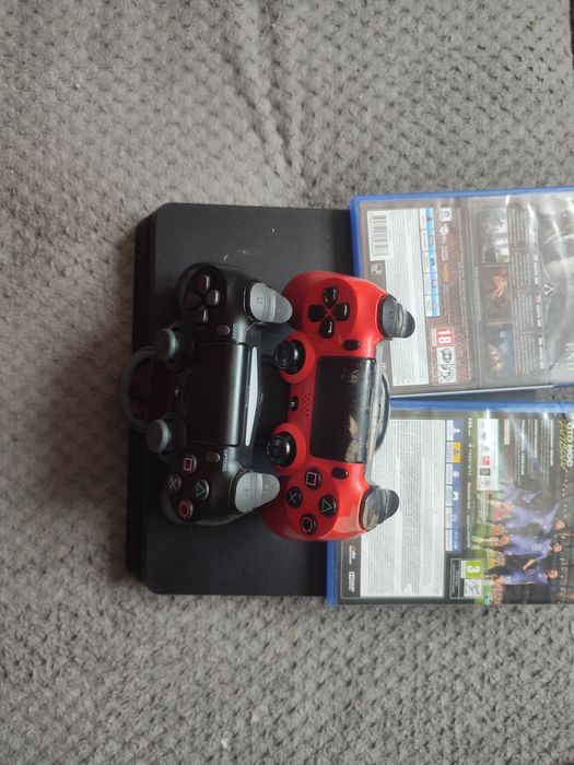 Play station 4 1TB pad gry stacja