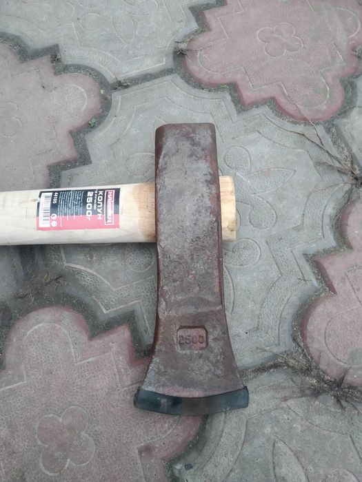Продам сокиру колун