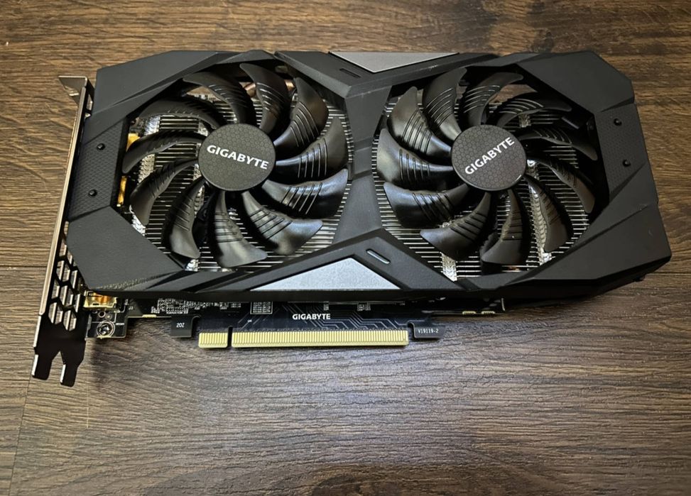 Продам Видео карту 1660 super 6gb gigabyte